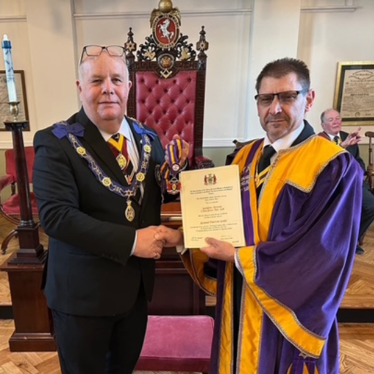 A Golden Wednesday for Golden Arrow - in Ashford